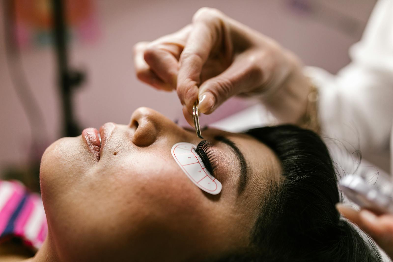 Ontdek de ultieme schoonheidservaring met wimperextensions in Hilversum